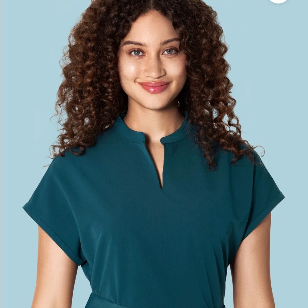 Green Boxy Tunic with Mandarin Collar and Cap Sleeves